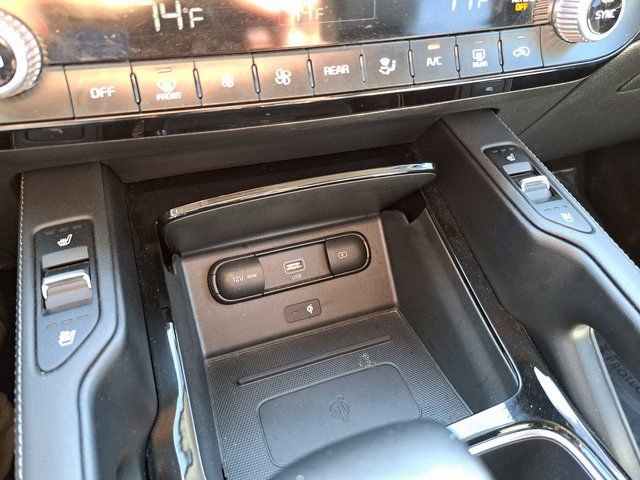 Used 2022 Kia Telluride EX w/ EX Premium Package AWD/4WD image 16