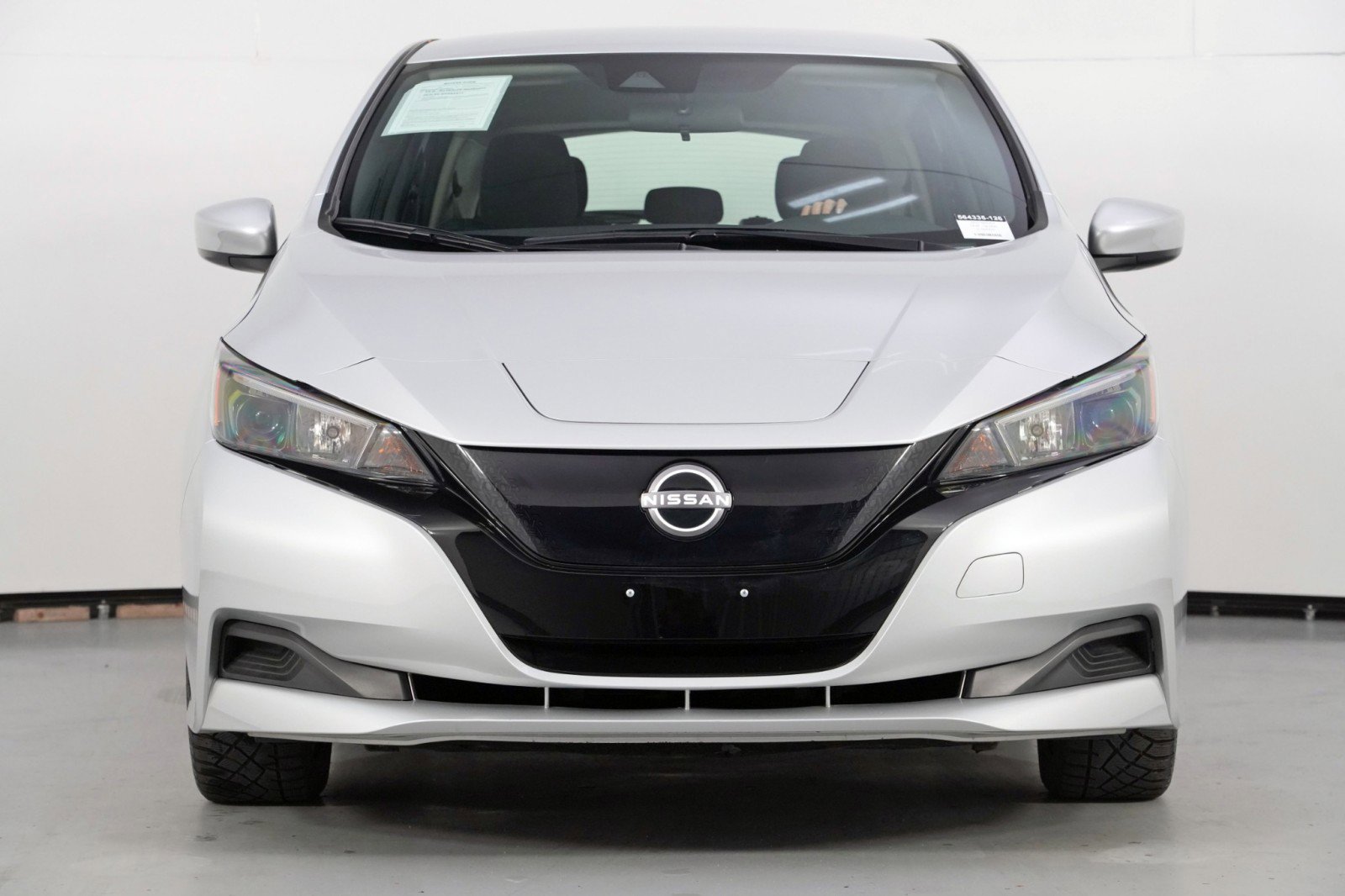 Used 2025 Nissan Leaf S image 6