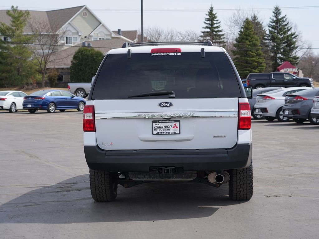 Used 2015 Ford Expedition XL image 4