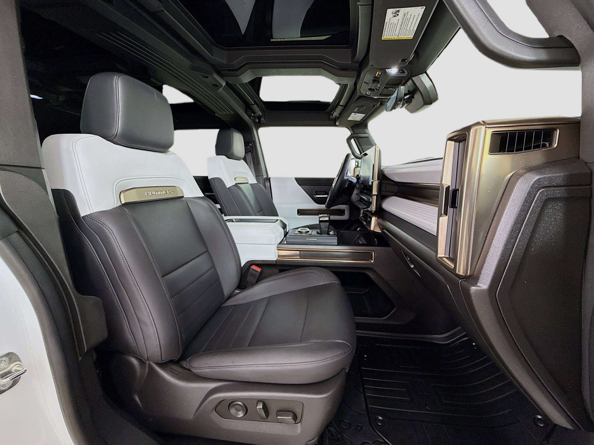 Used 2024 GMC Hummer EV 3X image 30