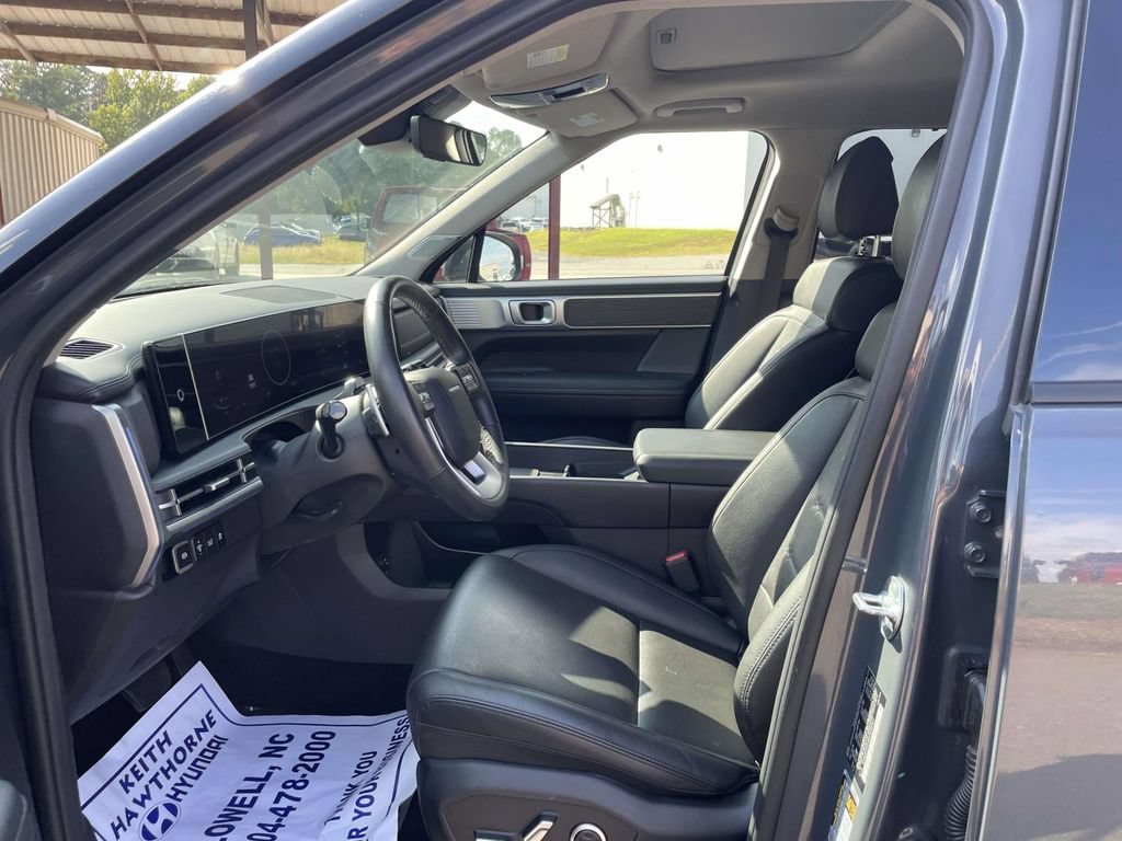 Certified 2025 Hyundai Santa Fe Limited FWD image 17