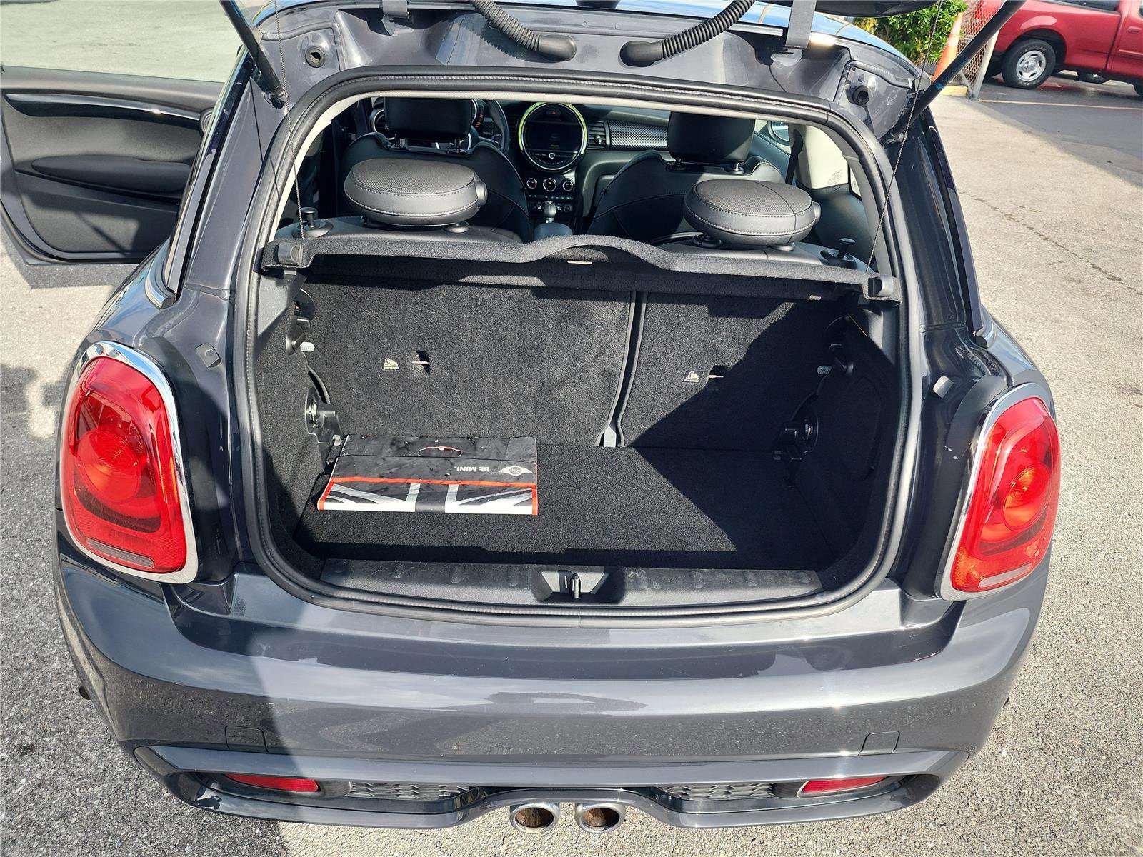 Used 2015 MINI Cooper S image 18