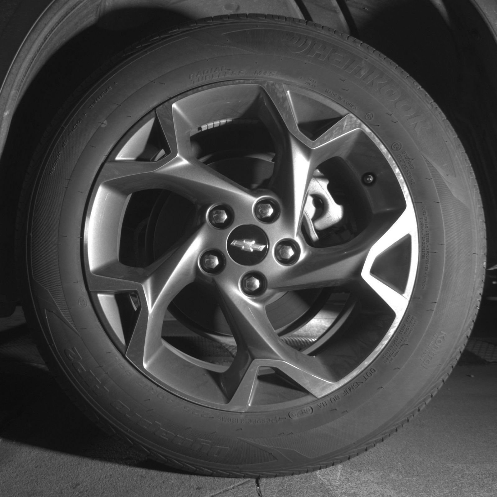 Used 2025 Chevrolet Trax LT FWD image 17