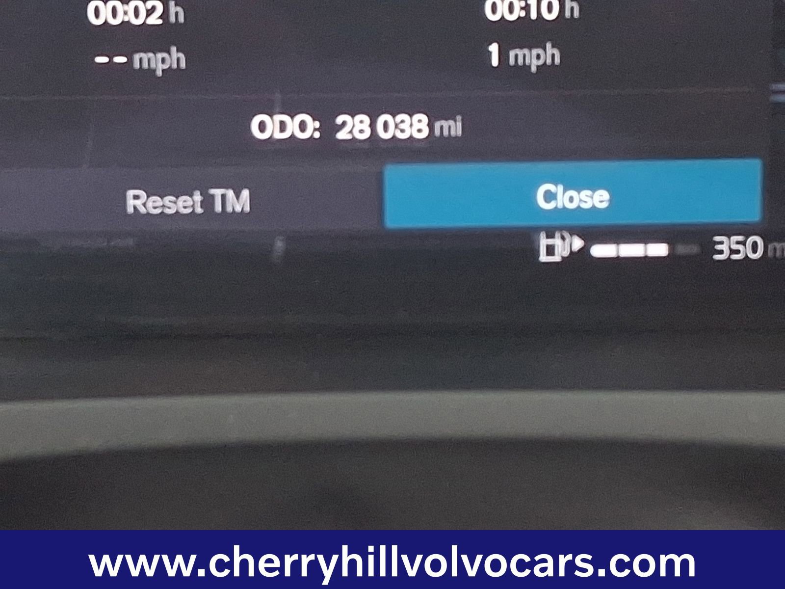 Certified 2023 Volvo V60 B5 Cross Country Plus w/ Protection Package Premier image 21