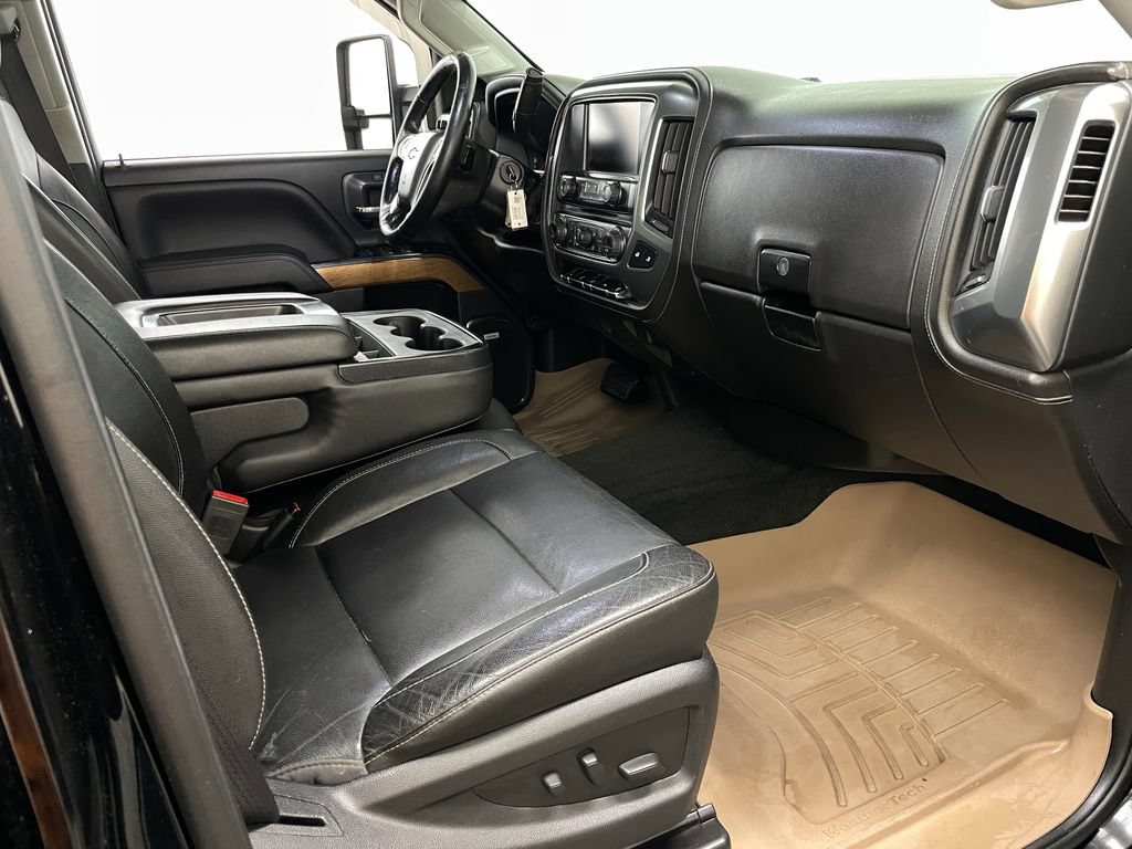 Used 2018 Chevrolet Silverado 3500 LTZ w/ Duramax Plus Package AWD/4WD image 40