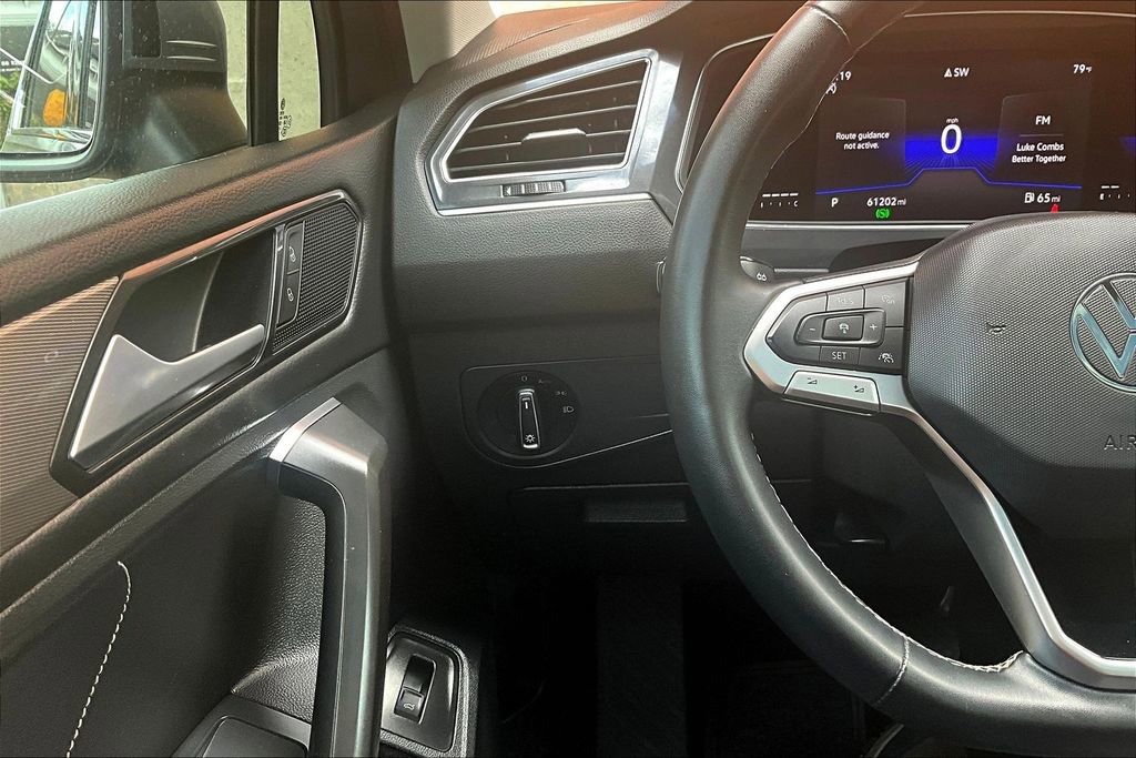 Used 2022 Volkswagen Tiguan SE image 26