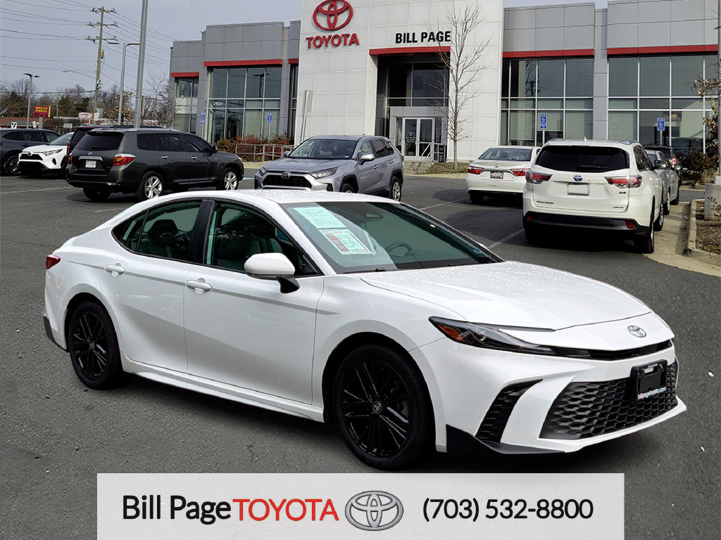 Used 2025 Toyota Camry SE