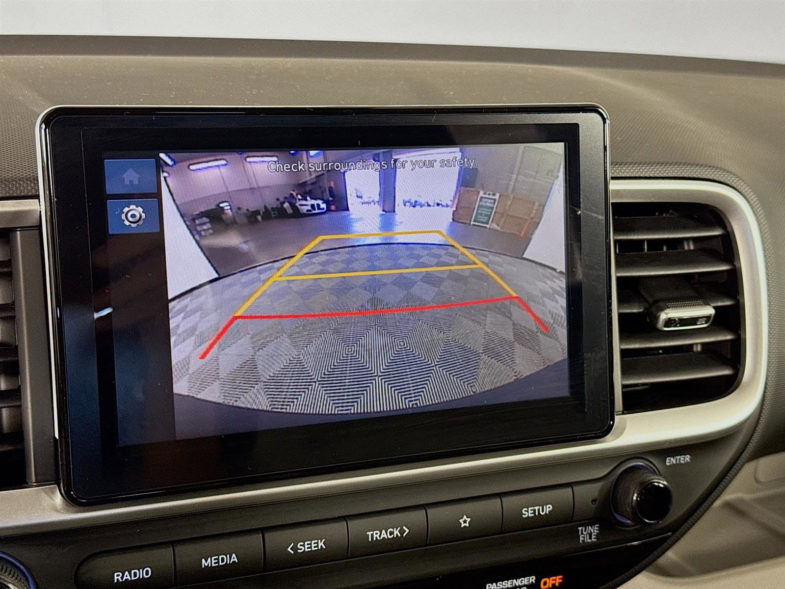 New 2025 Hyundai Venue SEL image 15