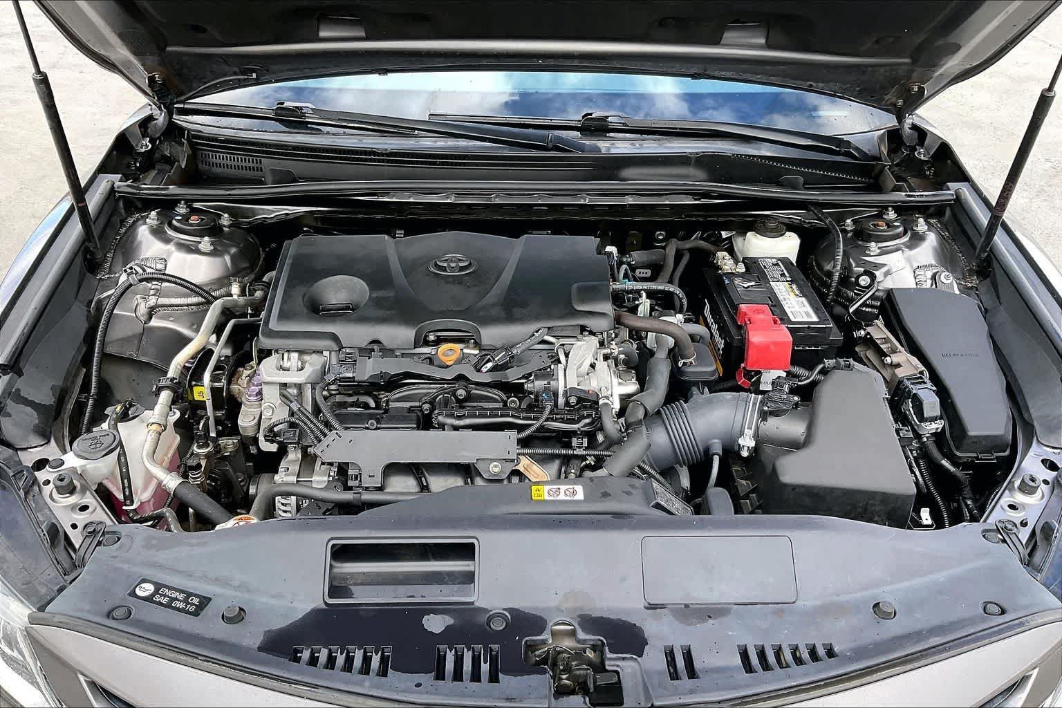 Used 2020 Toyota Camry SE FWD image 9