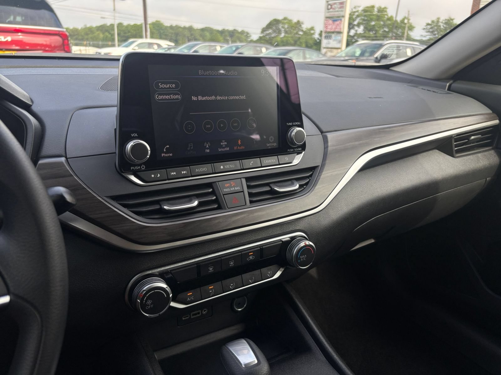 Used 2026 Nissan Altima 2.5 SV FWD image 19