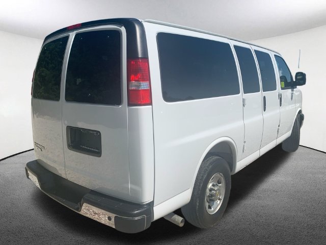 Used 2025 Chevrolet Express 2500 LT w/ LT Preferred Equipment Group RWD image 14