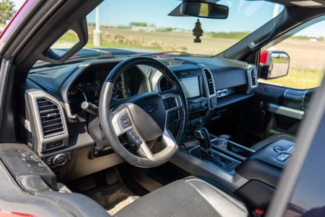 Used 2017 Ford F150 Lariat w/ Equipment Group 502A Luxury AWD/4WD image 13
