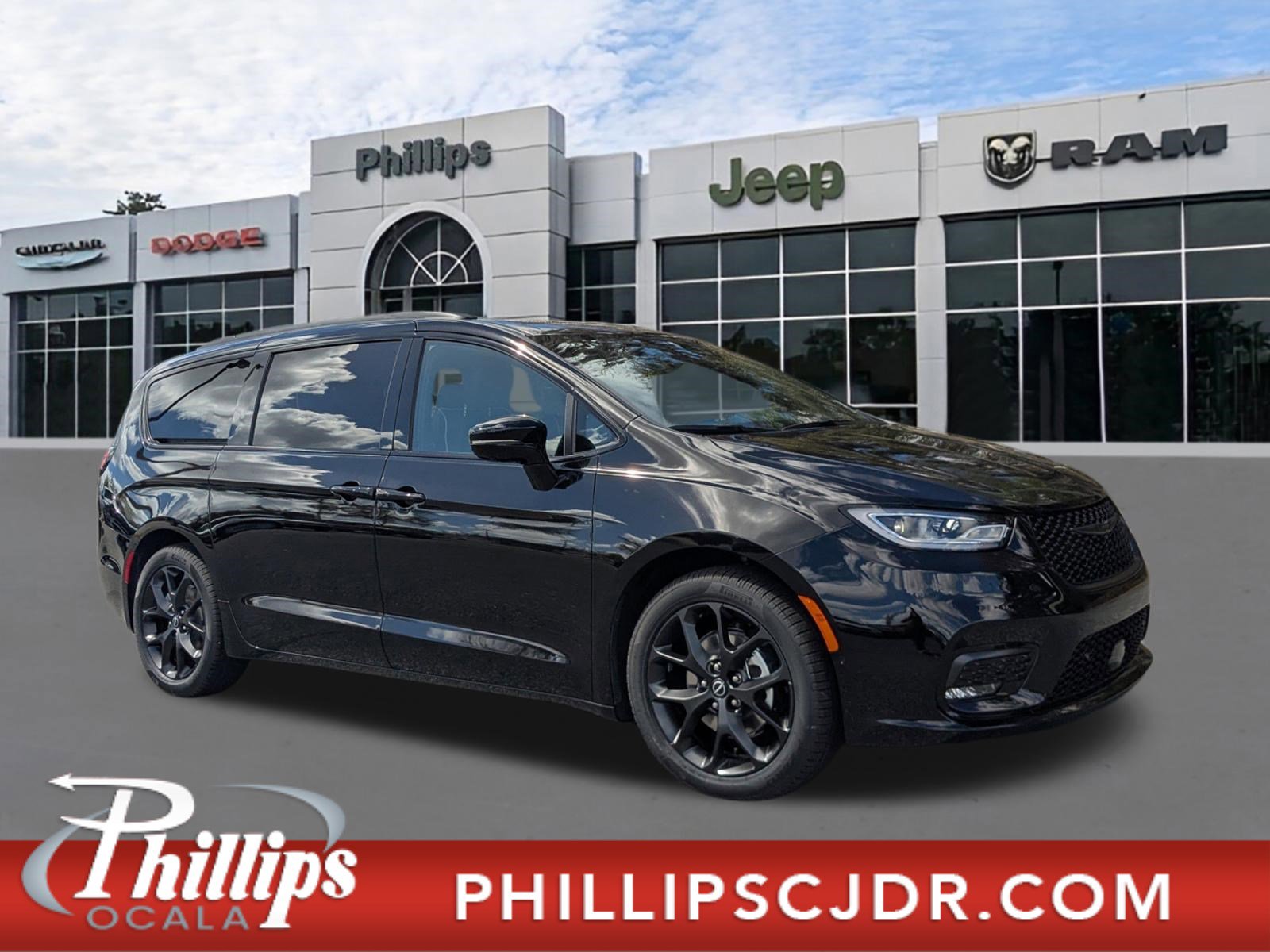 New 2026 Chrysler Pacifica Limited