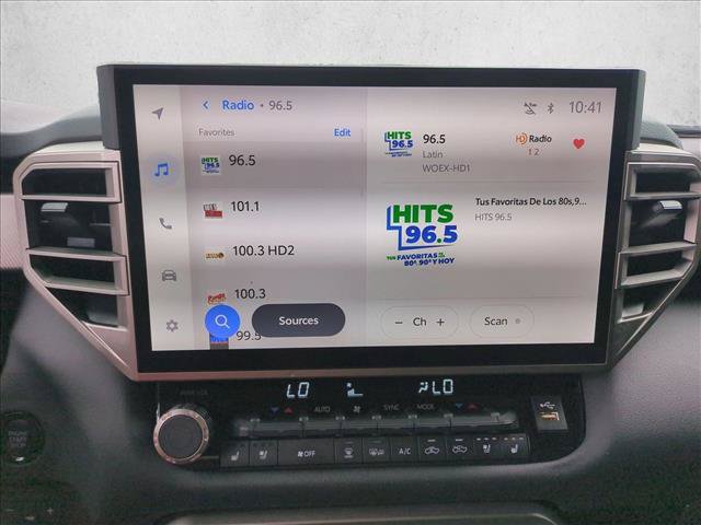 Used 2025 Toyota Tundra Limited AWD/4WD image 14