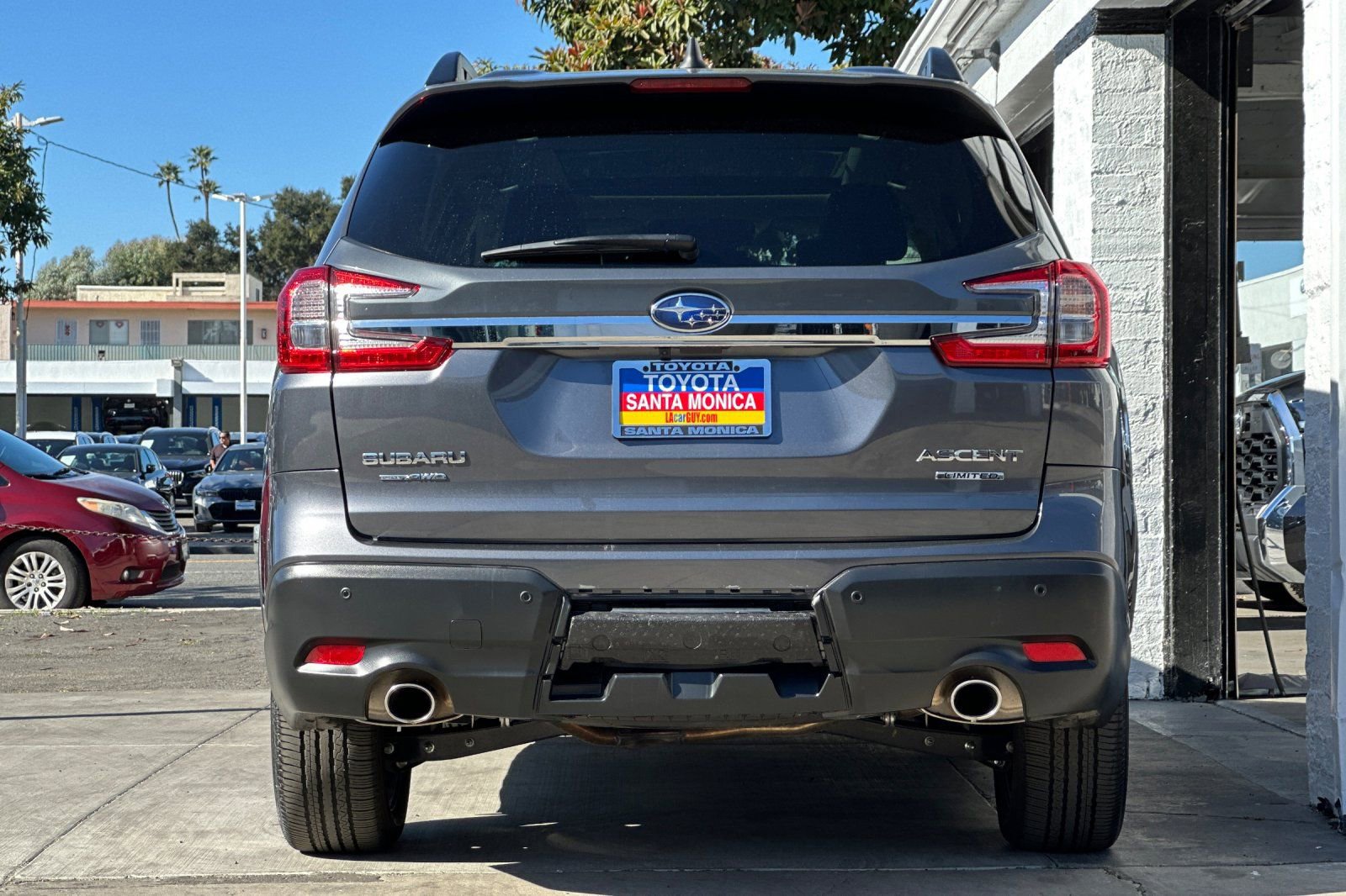 Used 2024 Subaru Ascent Limited w/ Technology Package image 5