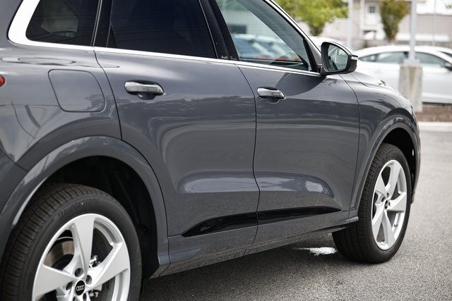 New 2025 Audi Q5 Premium Plus image 8