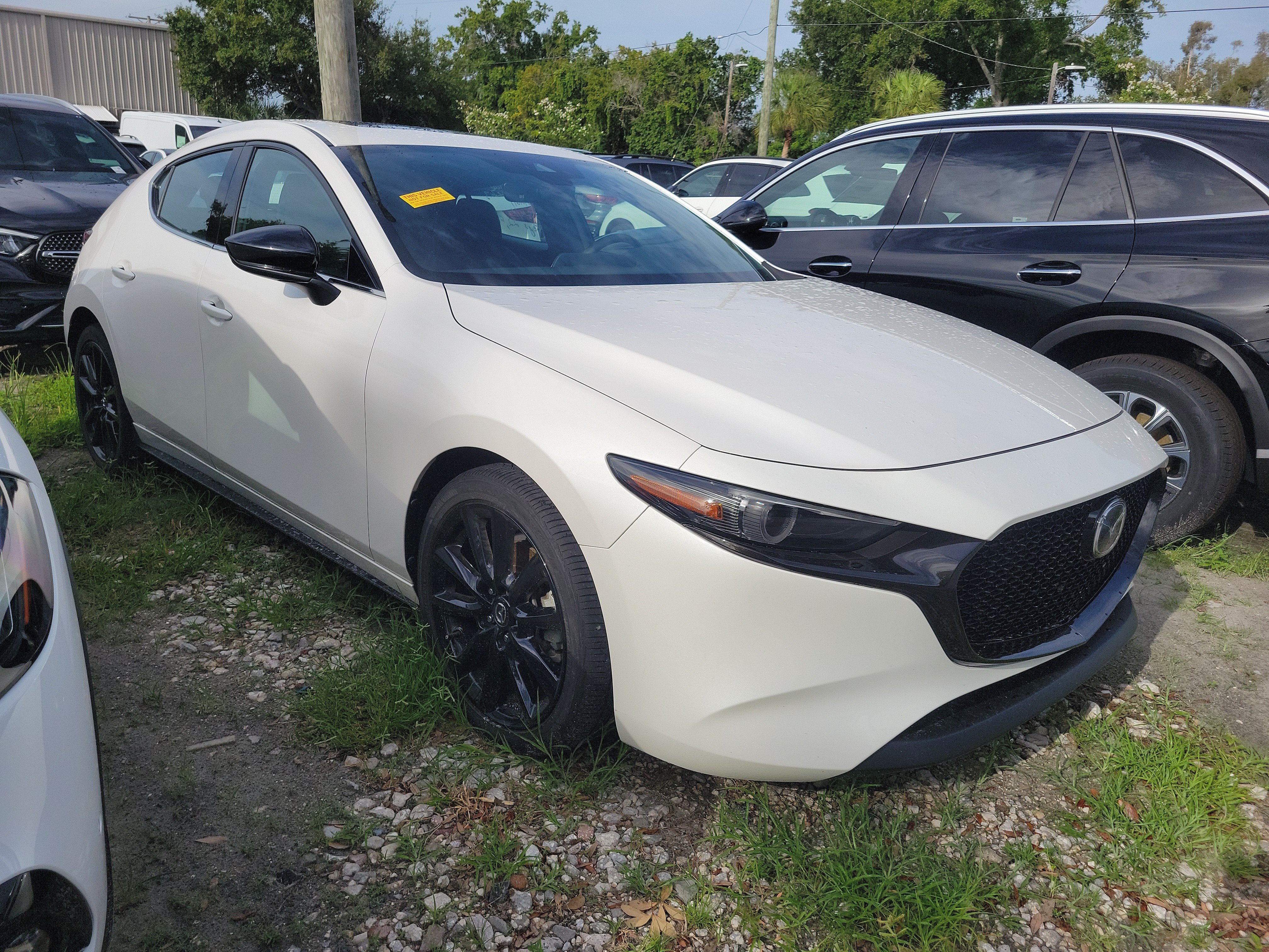 Used 2021 MAZDA MAZDA3 AWD 2.5 Turbo Hatchback image 2