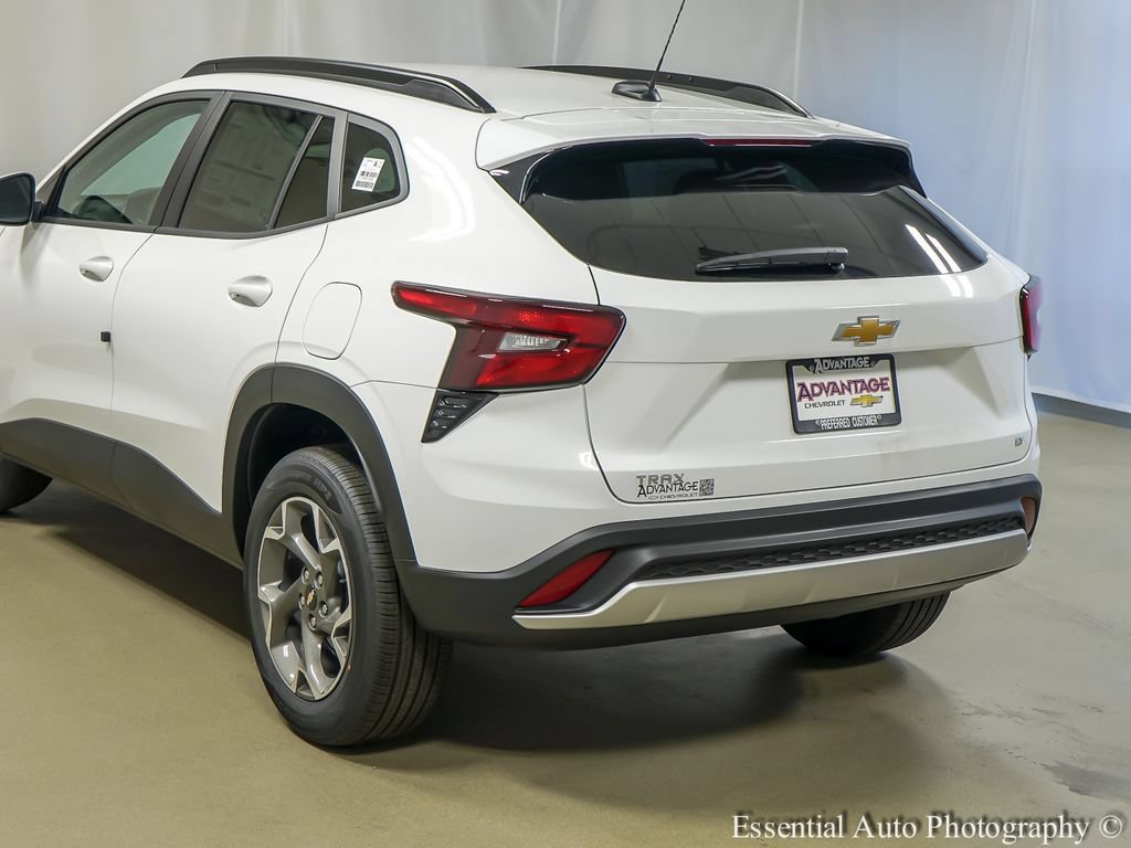 New 2026 Chevrolet Trax LT FWD image 7