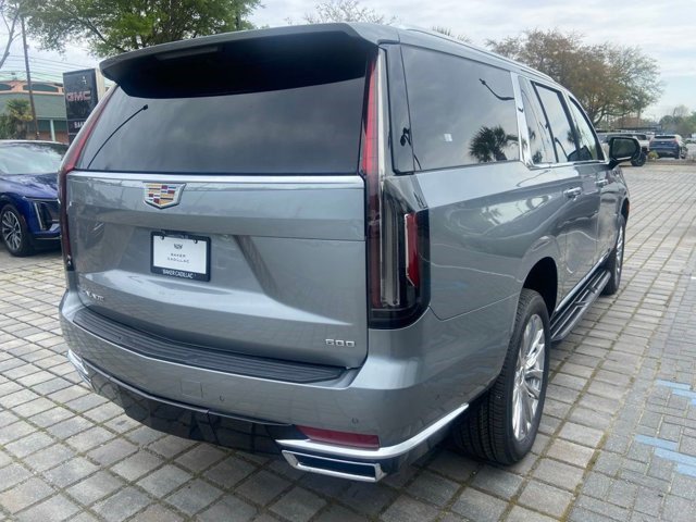 Certified 2023 Cadillac Escalade ESV Premium Luxury w/ Performance Package image 5