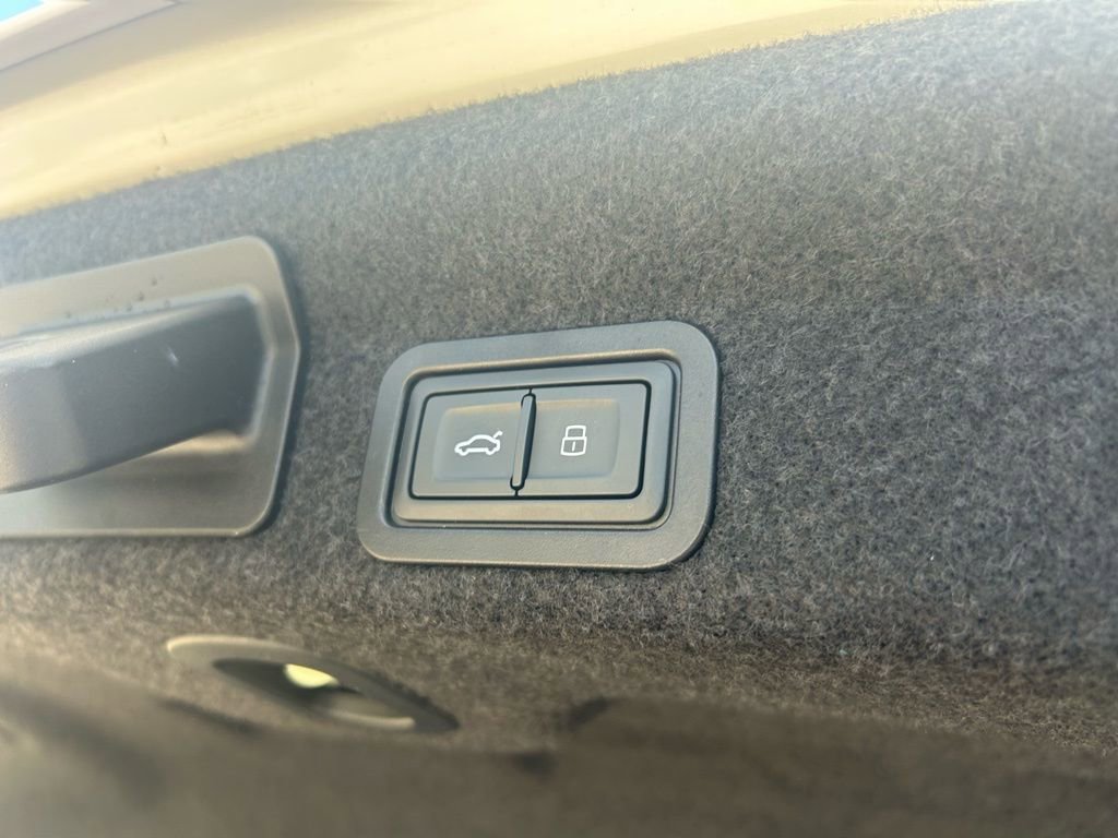 Used 2023 Audi A6 2.0T Premium Plus image 44