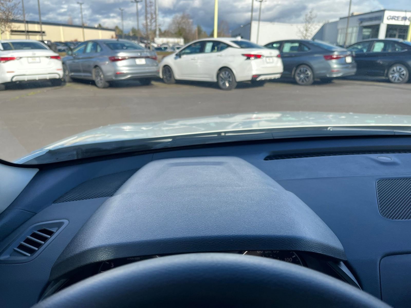 Used 2025 Nissan Altima 2.5 SV FWD image 34