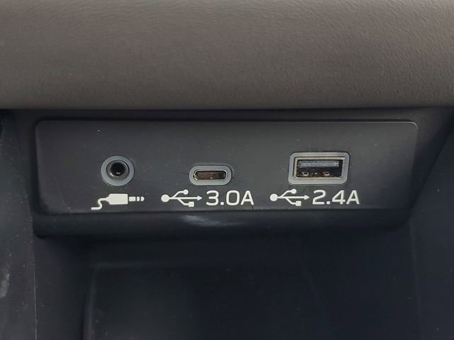 Certified 2025 Subaru Outback Premium w/ Popular Package #1A AWD/4WD image 30