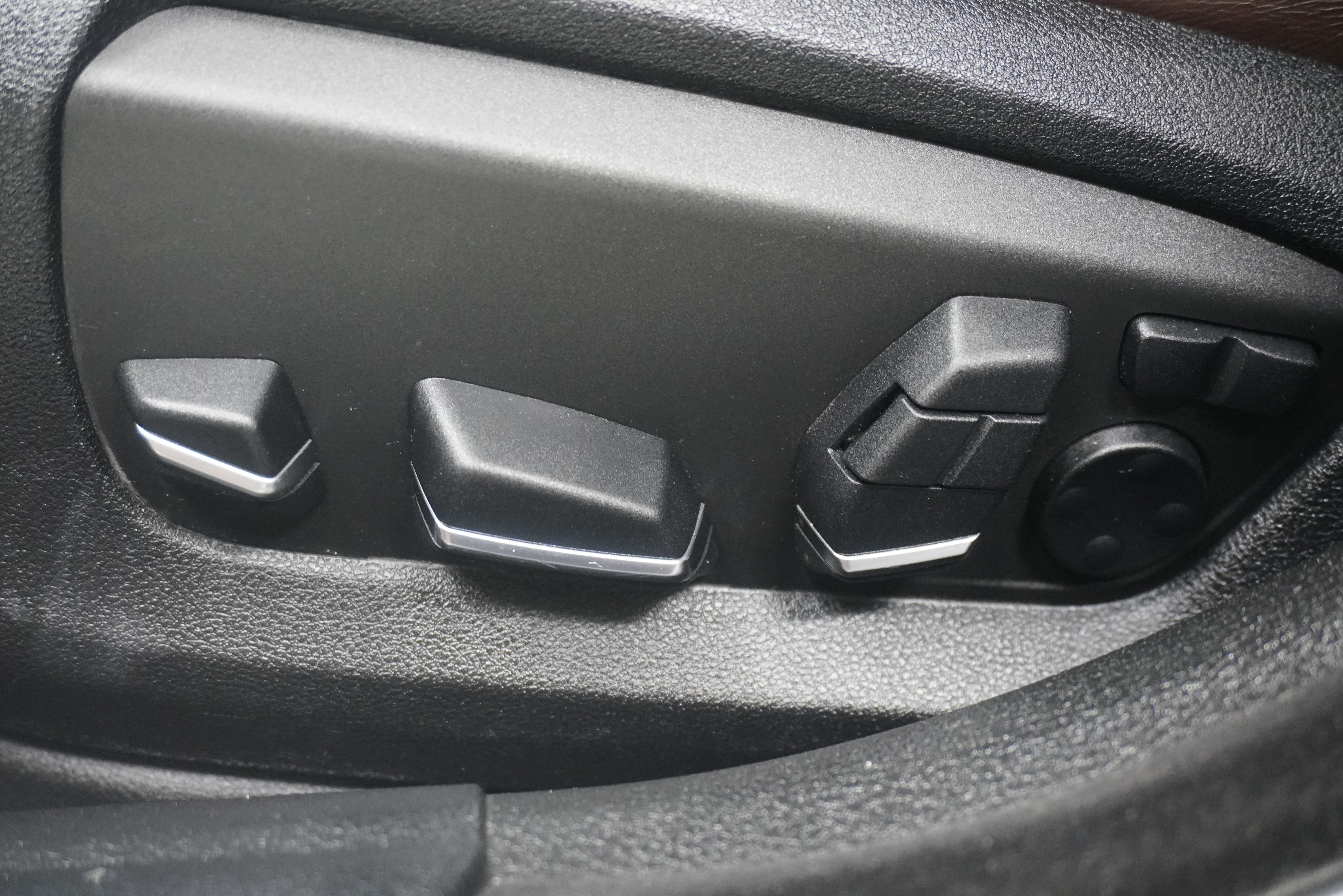Used 2015 BMW 550i Sedan RWD image 15