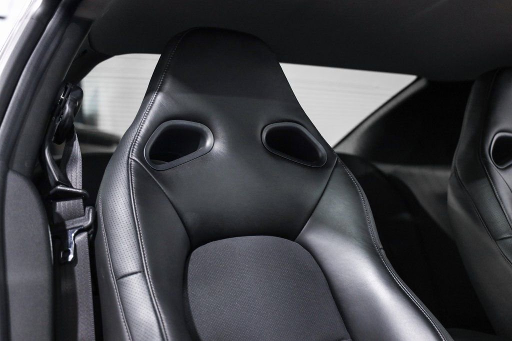 Used 2009 Nissan GT-R Premium image 32