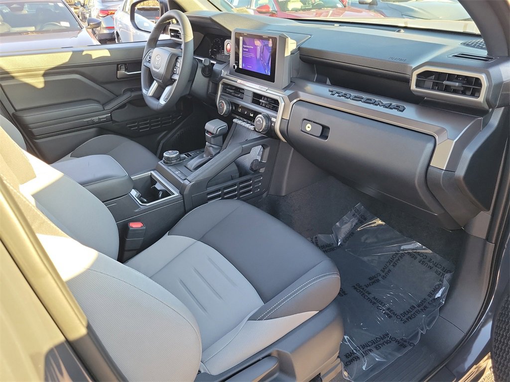 Used 2025 Toyota Tacoma TRD Off-Road image 16