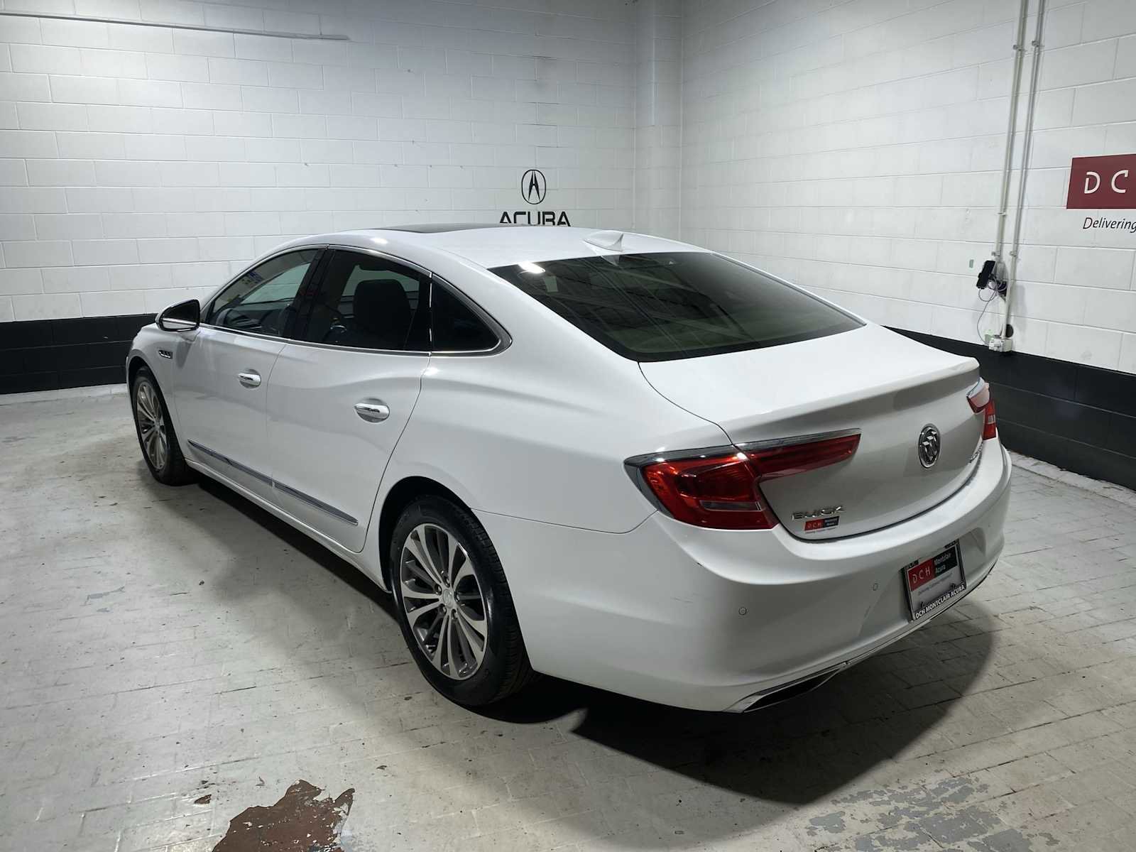 Used 2018 Buick LaCrosse Premium w/ Sun and Shade Package image 4