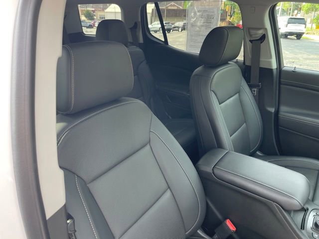 Used 2023 GMC Acadia SLT w/ Preferred Package FWD image 34