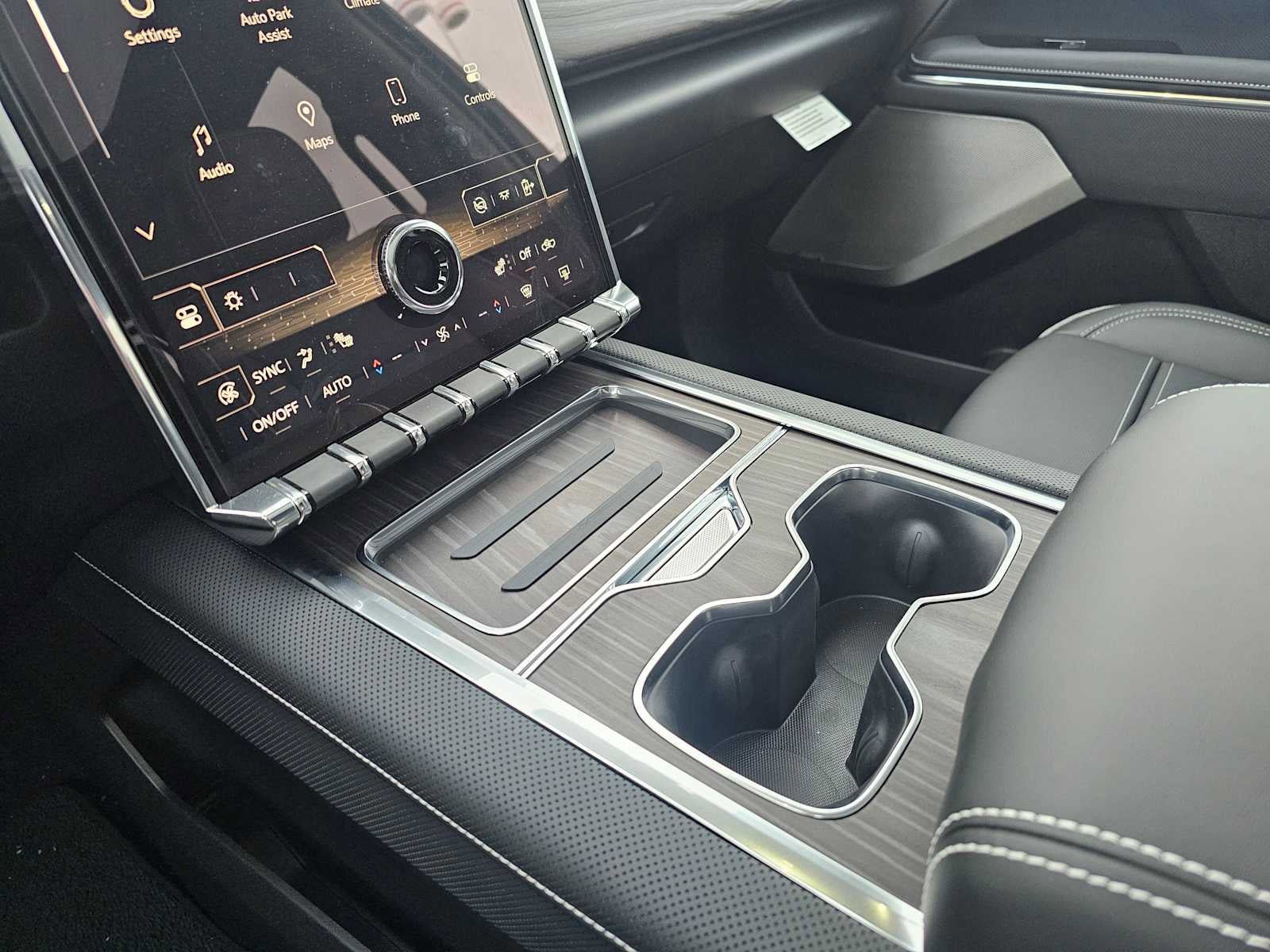 New 2024 GMC Sierra EV Denali AWD/4WD image 33