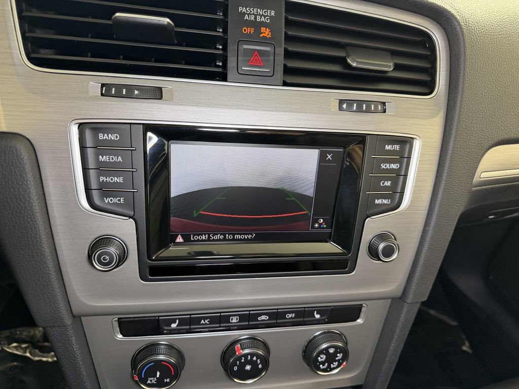 Used 2015 Volkswagen Golf SE w/ Lighting Package image 35