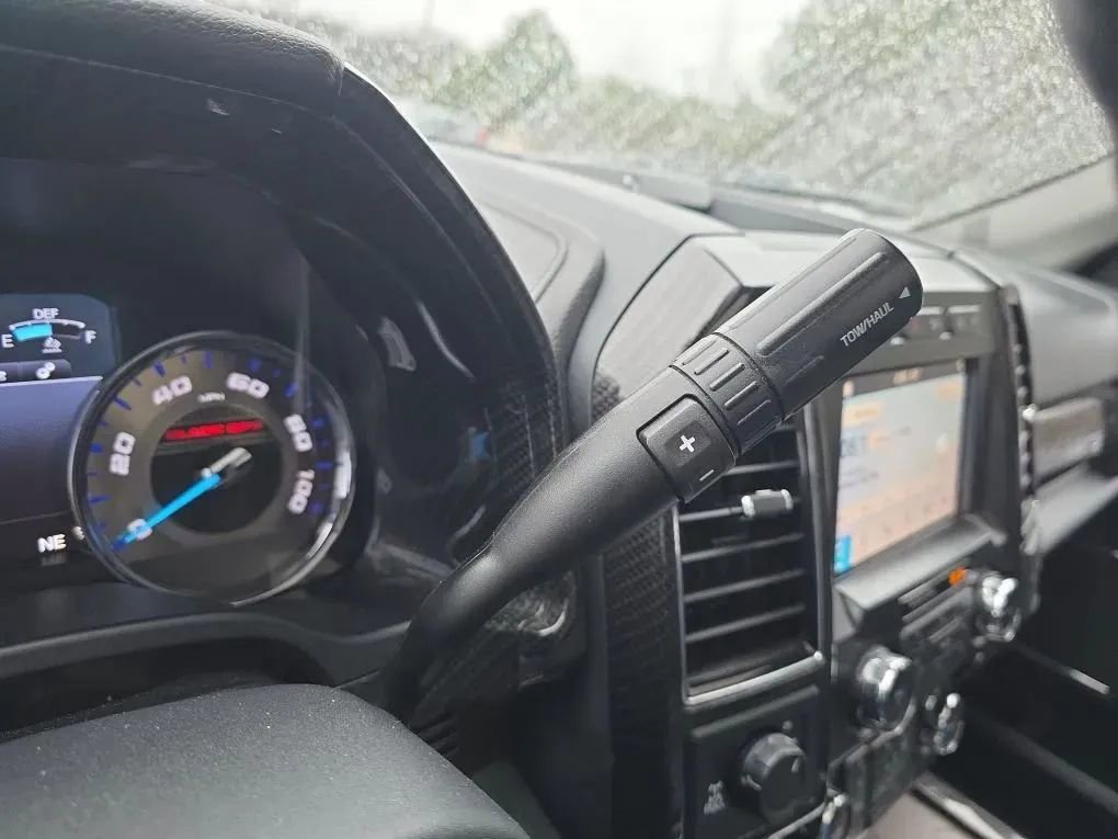 Used 2019 Ford F250 Lariat w/ Lariat Ultimate Package AWD/4WD image 25