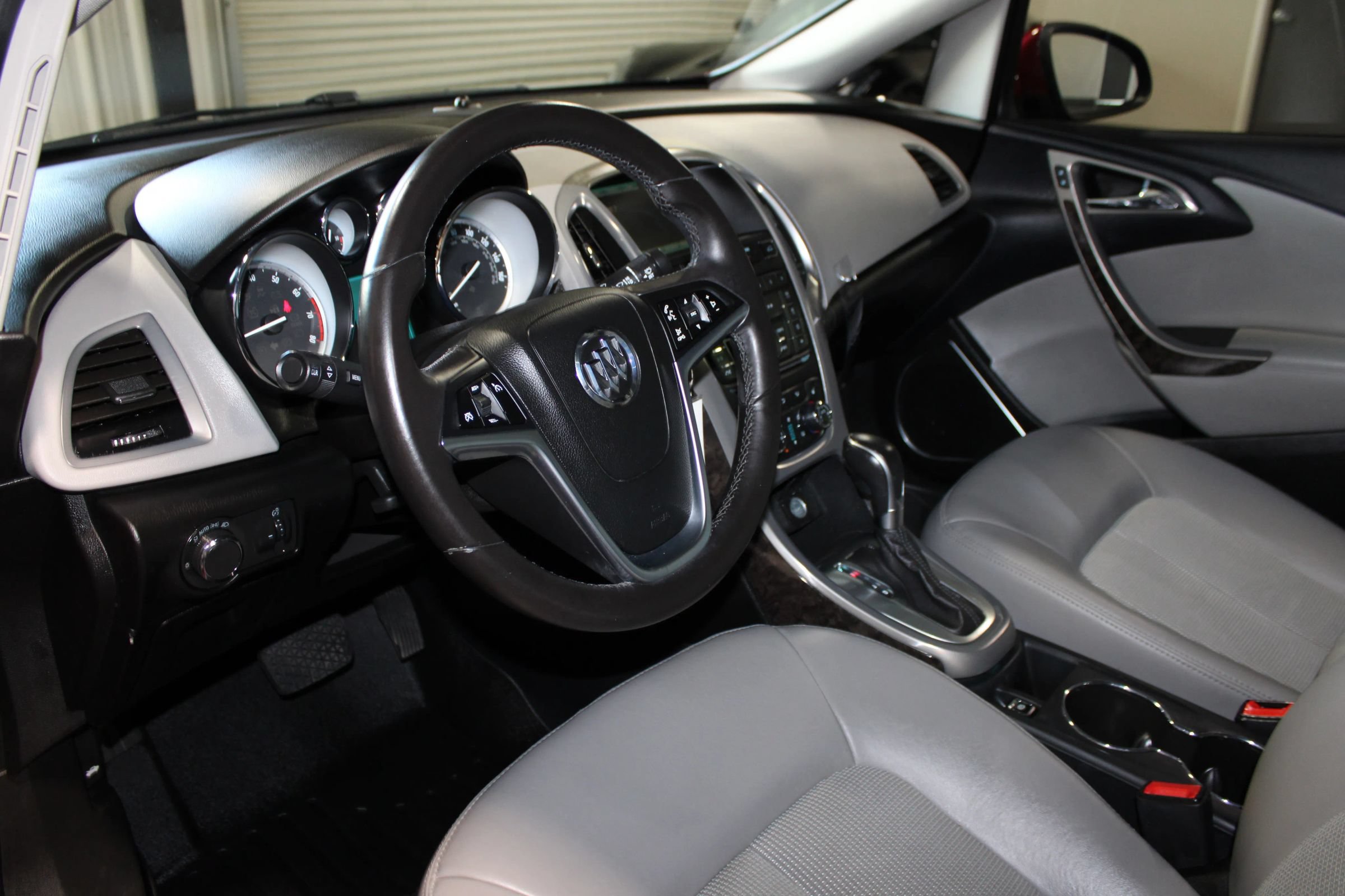 Used 2015 Buick Verano w/ Comfort Package FWD image 21