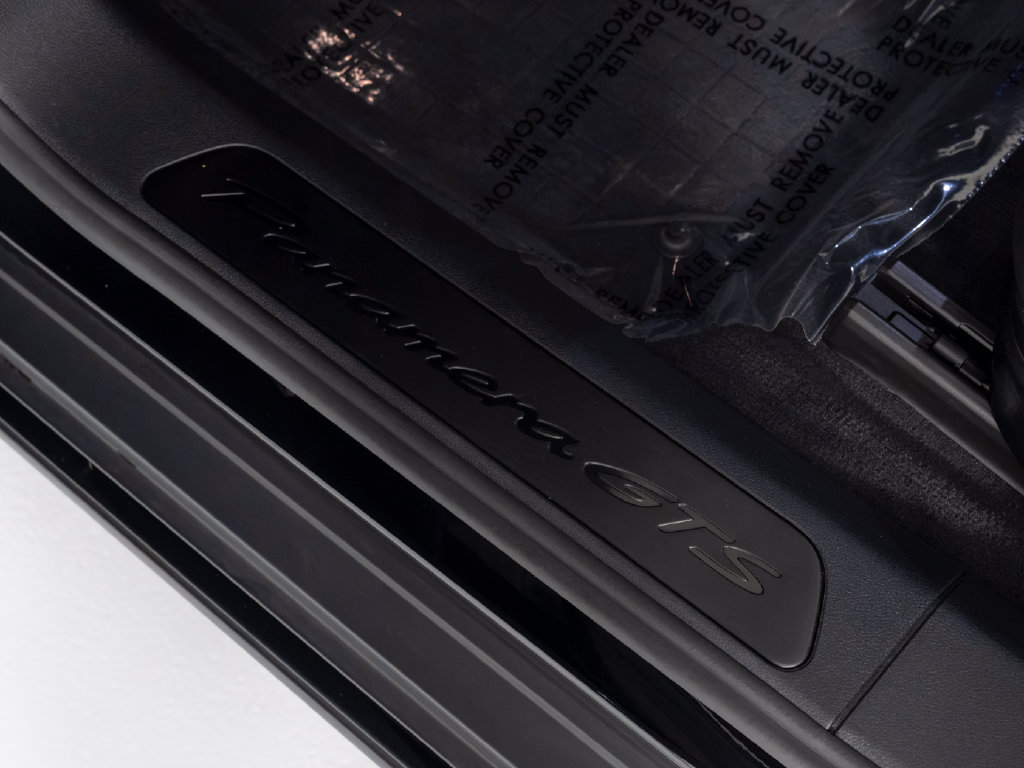 Certified 2025 Porsche Panamera GTS AWD/4WD image 23