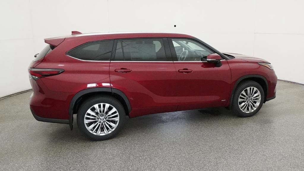 New 2026 Toyota Highlander Platinum AWD/4WD image 10