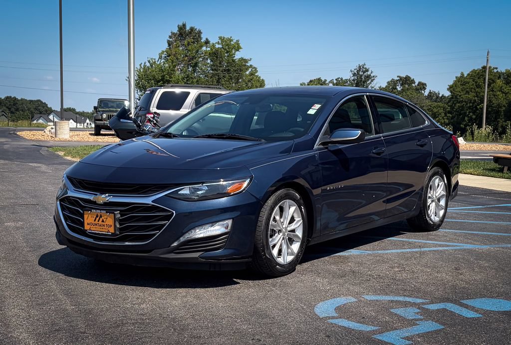 Used 2019 Chevrolet Malibu Hybrid w/ Leather Package FWD image 17
