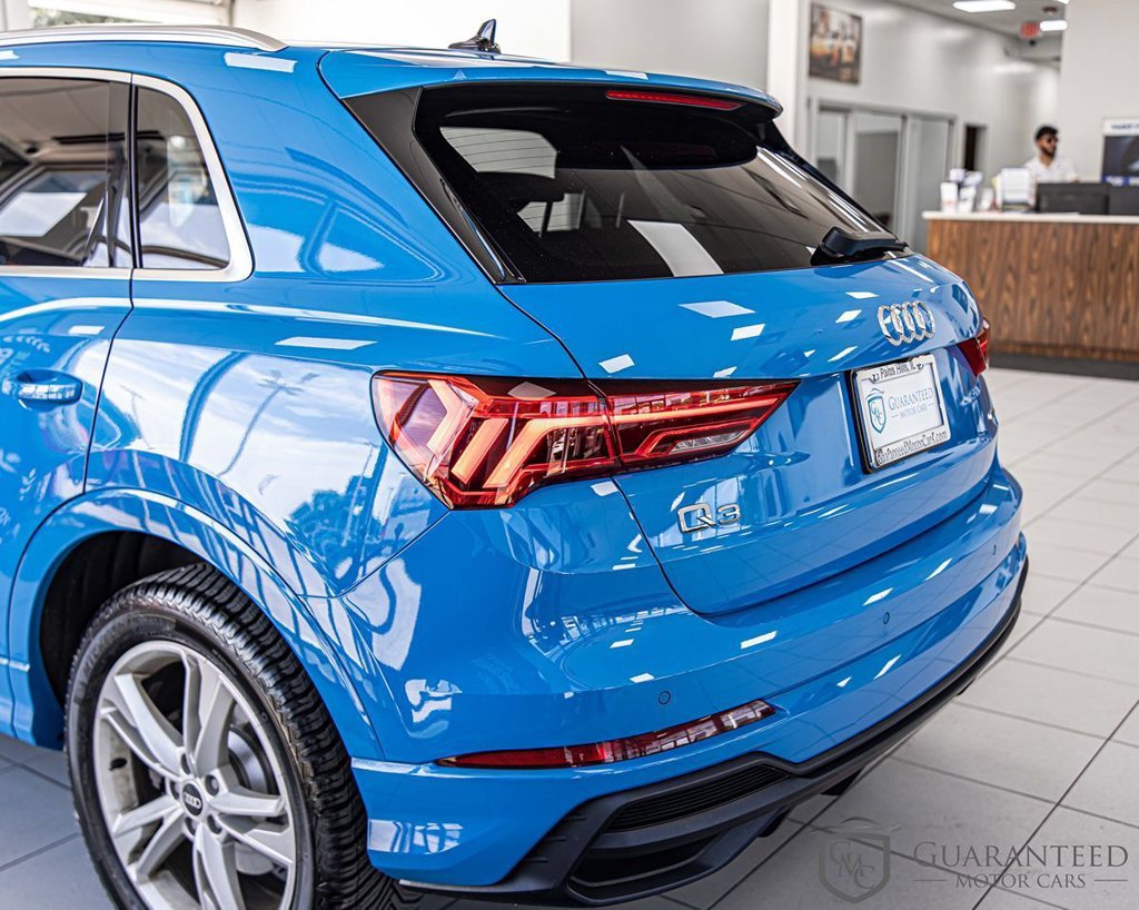 Used 2021 Audi Q3 2.0T Premium w/ Convenience Package AWD/4WD image 12