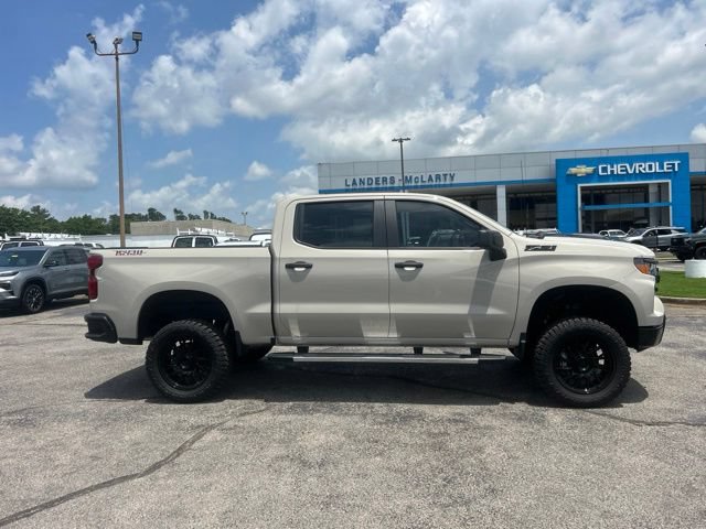 New 2026 Chevrolet Silverado 1500 Custom Trail Boss w/ LPO, Dark Essentials Package AWD/4WD image 2