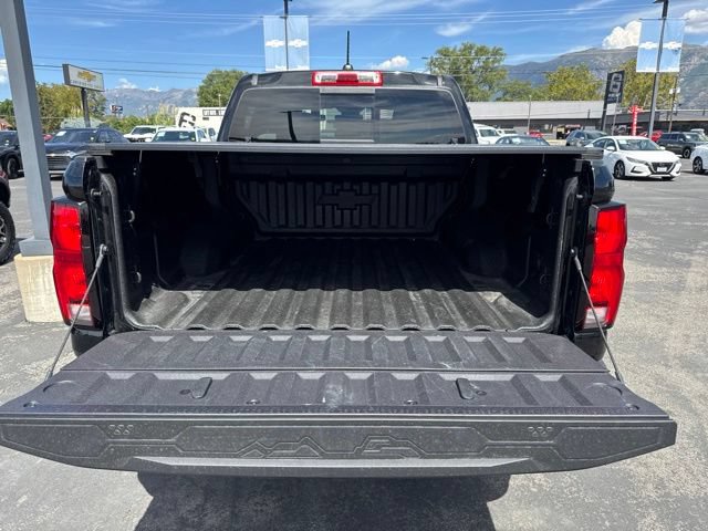Used 2025 Chevrolet Colorado ZR2 w/ Technology Package AWD/4WD image 11