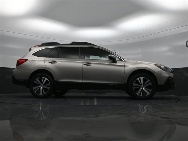 Used 2018 Subaru Outback 2.5i Limited image 27