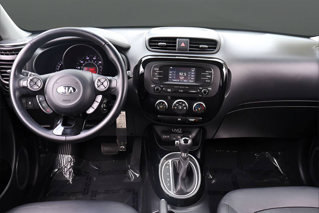 Used 2016 Kia Soul ! FWD image 14