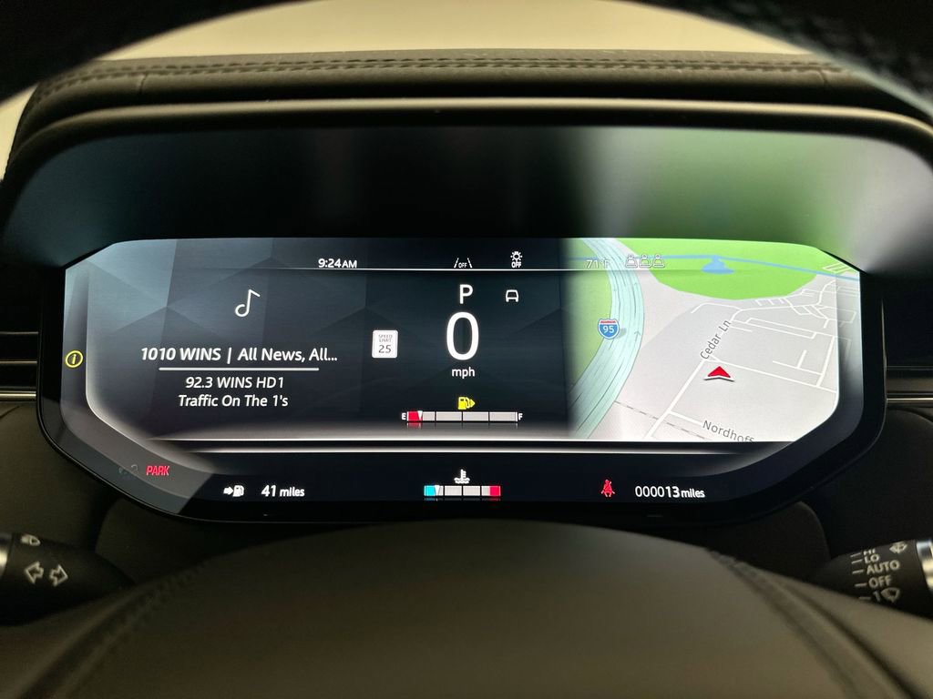 New 2025 Land Rover Range Rover Sport SE image 14