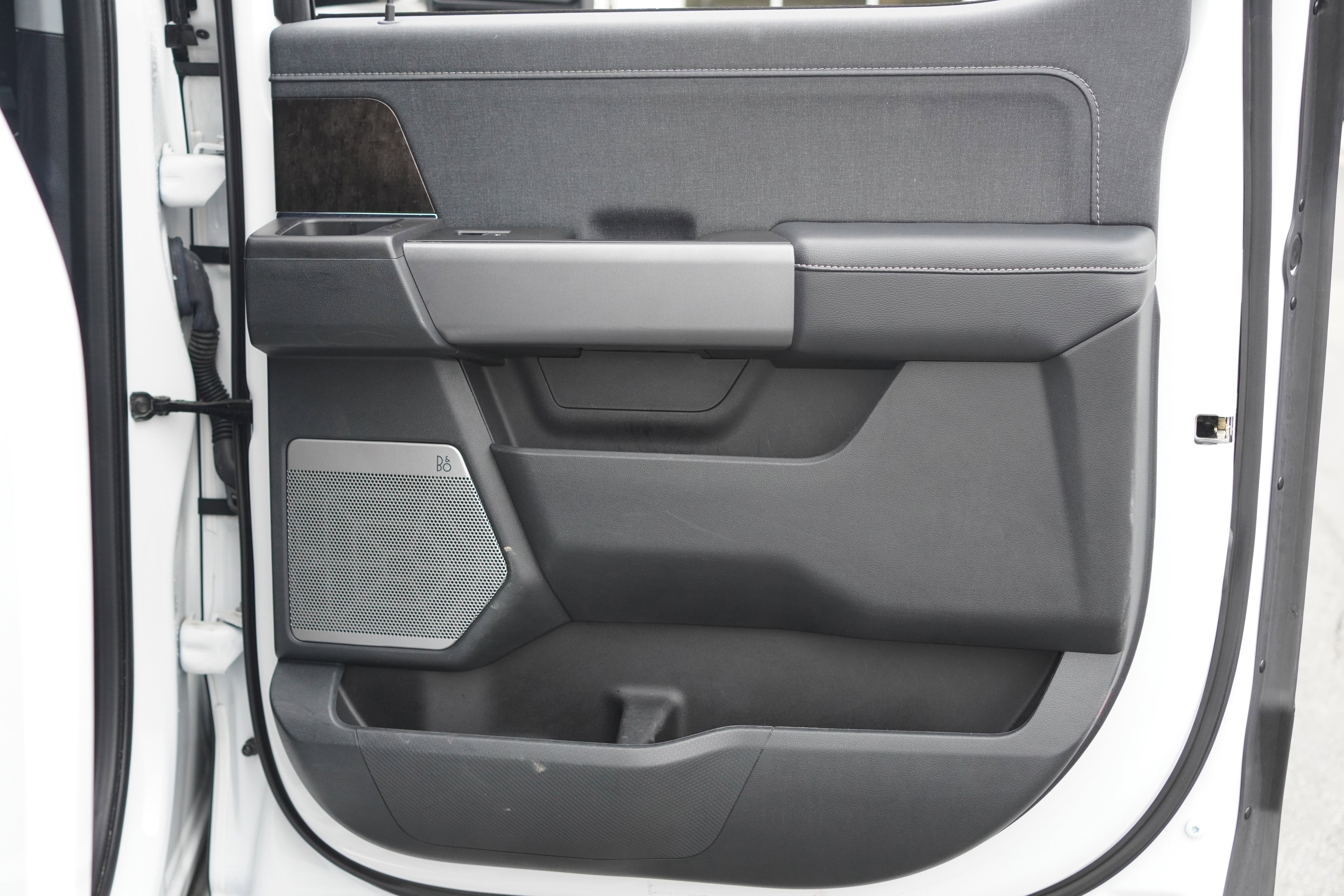 Used 2021 Ford F150 Lariat w/ Equipment Group 501A Mid image 25