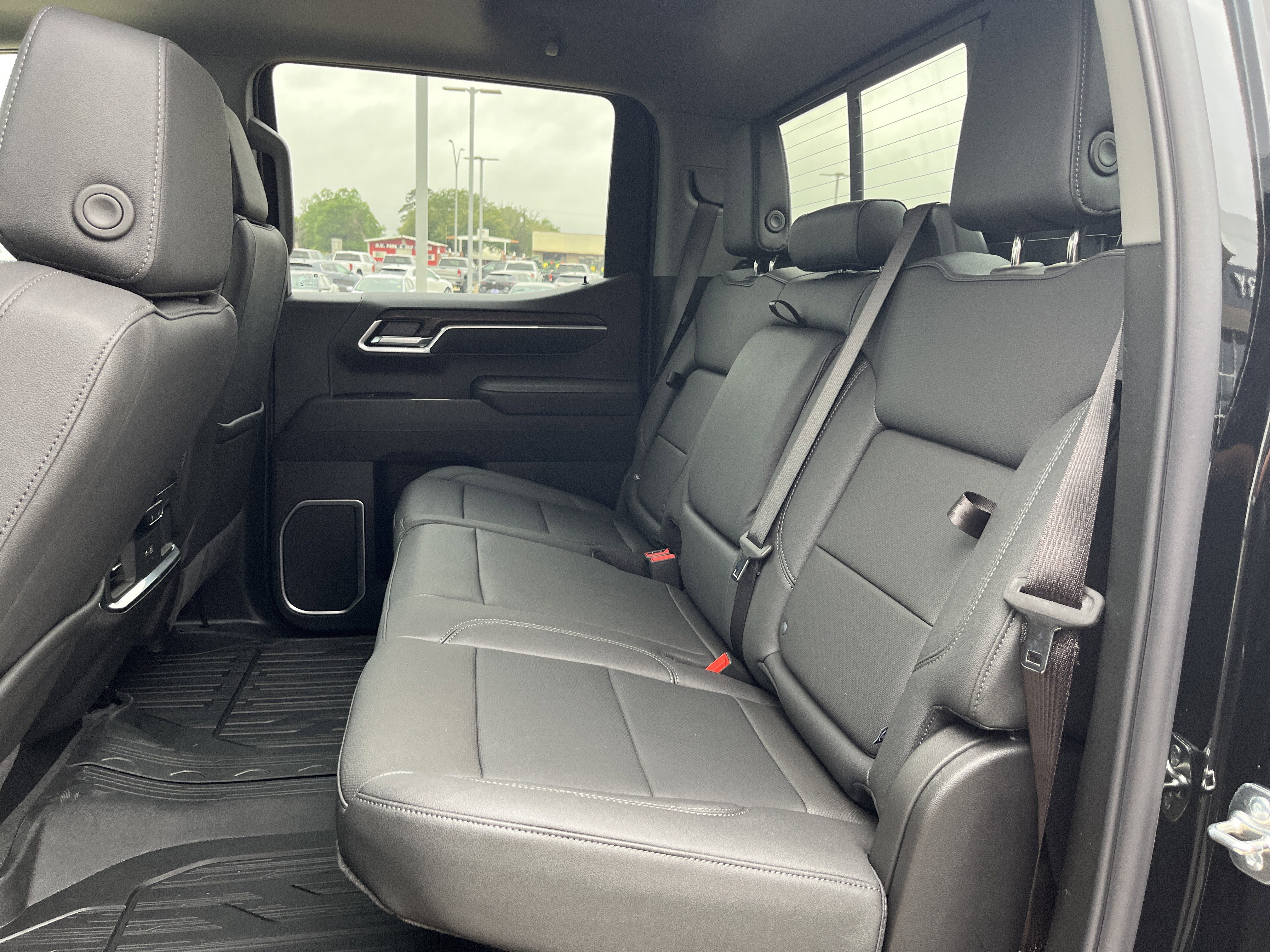 New 2026 GMC Sierra 1500 SLT w/ SLT Premium Plus Package AWD/4WD image 12