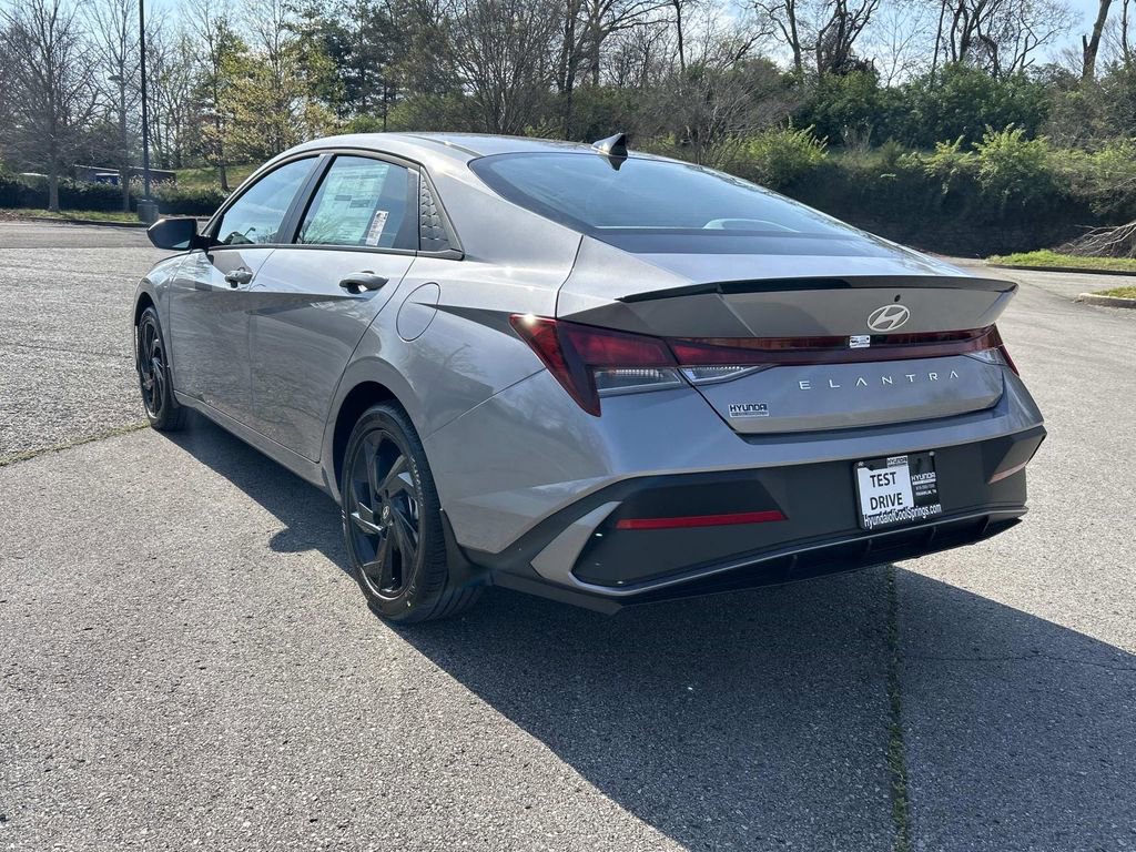New 2026 Hyundai Elantra Sport image 5