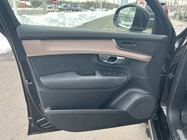Certified 2025 Volvo XC90 B5 Plus image 16