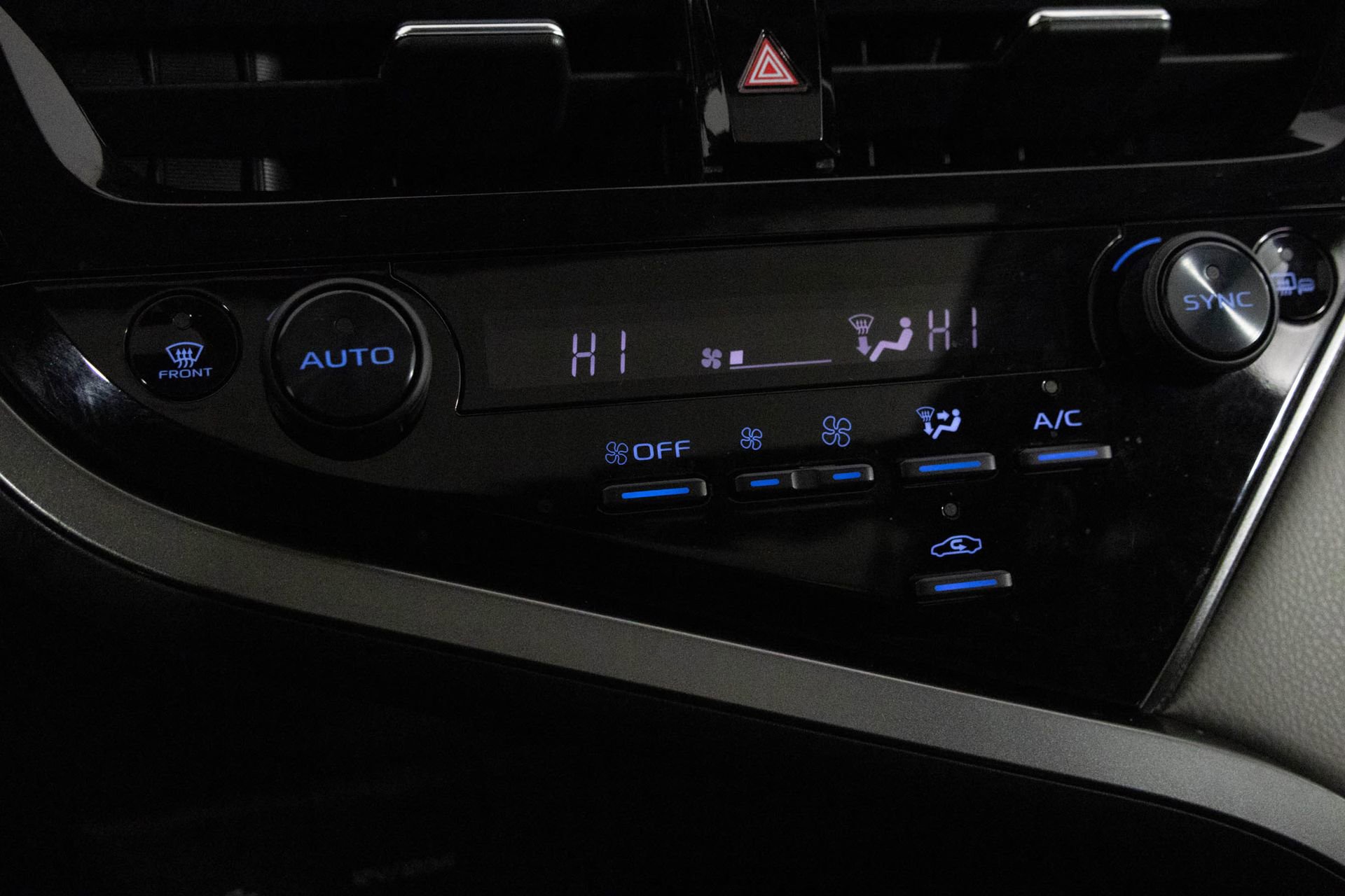 Used 2022 Toyota Camry XSE image 25