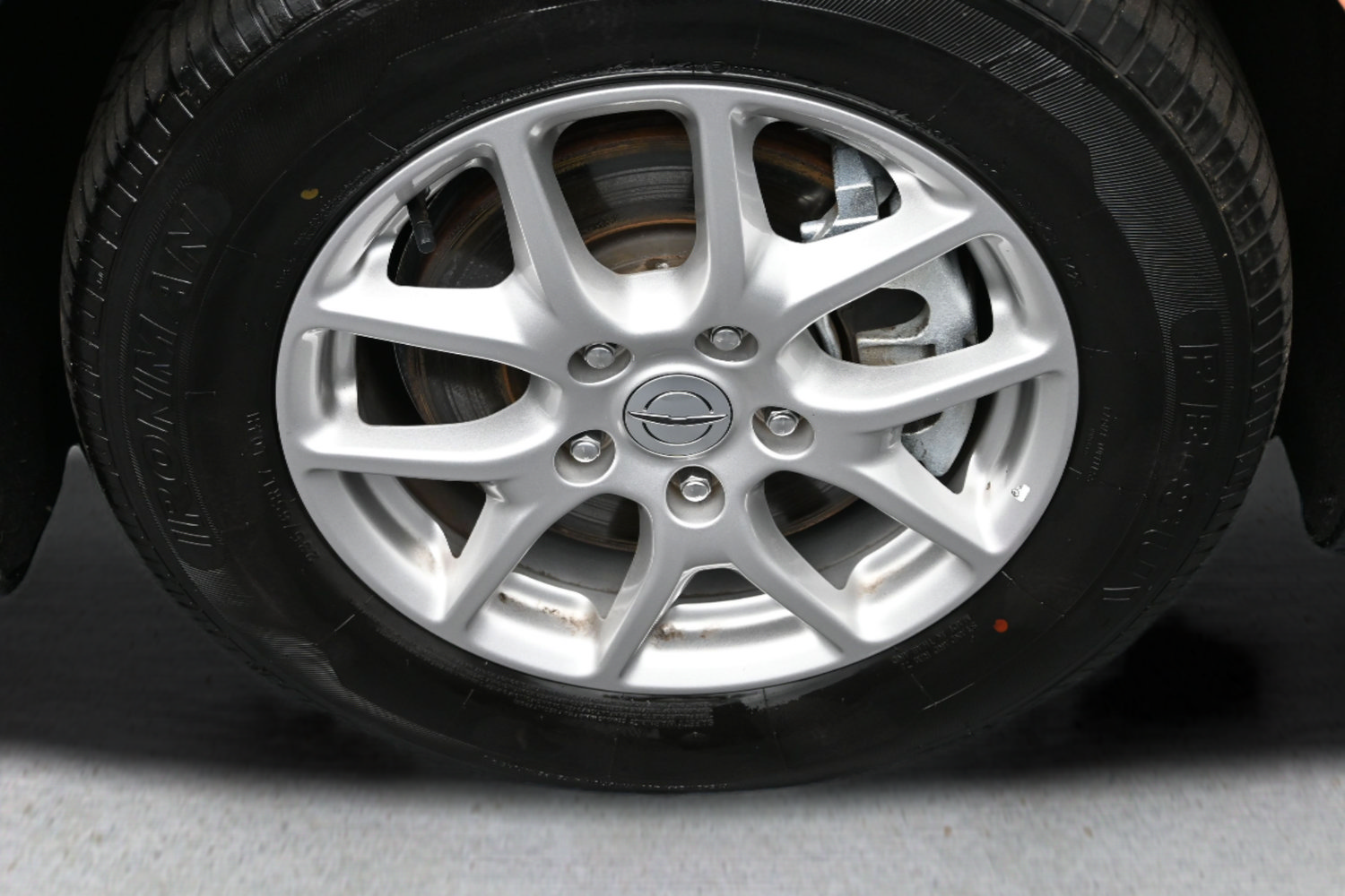 Used 2024 Chrysler Pacifica Touring-L FWD image 25
